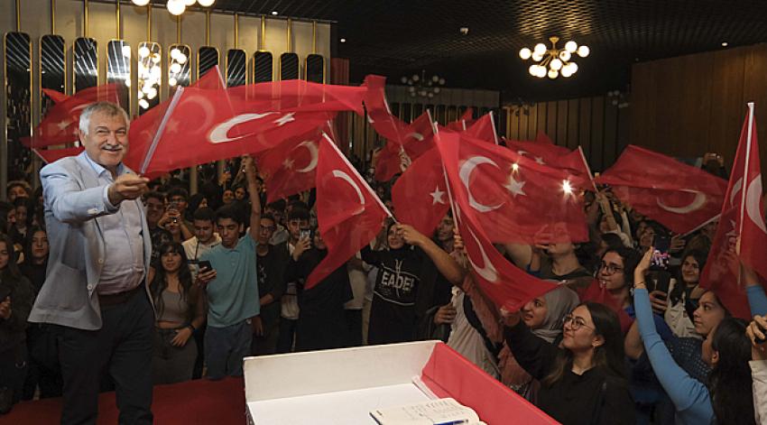 1000 genç Atatürk filmini izledi