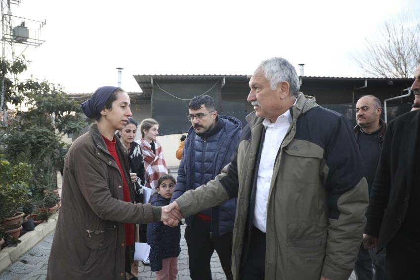 Büyükşehir Belediyesi depremzedeler için seferber oldu