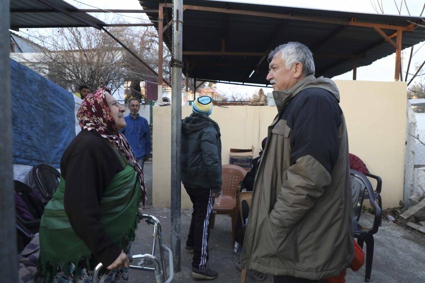 Büyükşehir Belediyesi depremzedeler için seferber oldu