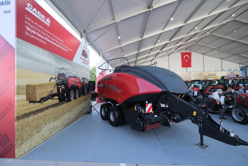 Türk Traktör yeni ürünleriyle Adana Tarım Fuarı'nda