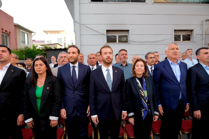 Ceyhan İsmet İnönü Kent Meydanı açıldı