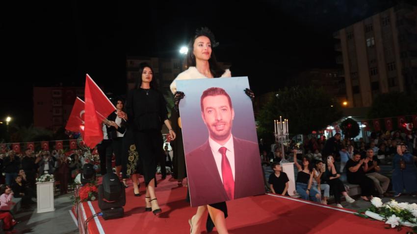 “Cumhuriyet, bir yürek ve onur meselesidir”