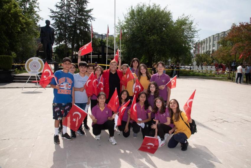 Ceyhan’da 19 Mayıs coşkusu