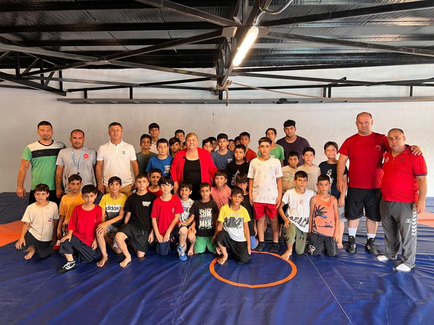 Ceyhanlı güreşçiler yeni başarılara yelken açıyor
