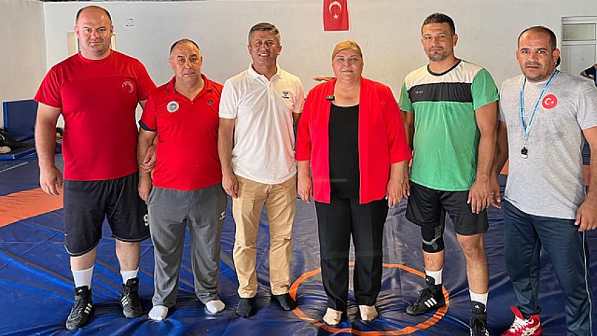 Ceyhanlı güreşçiler yeni başarılara yelken açıyor