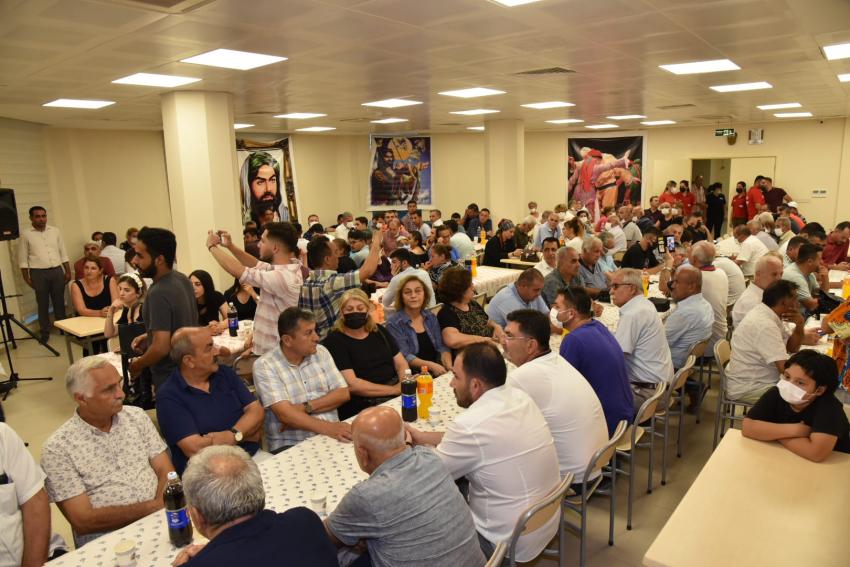 Ceyhanlılar lokmasını paylaştı