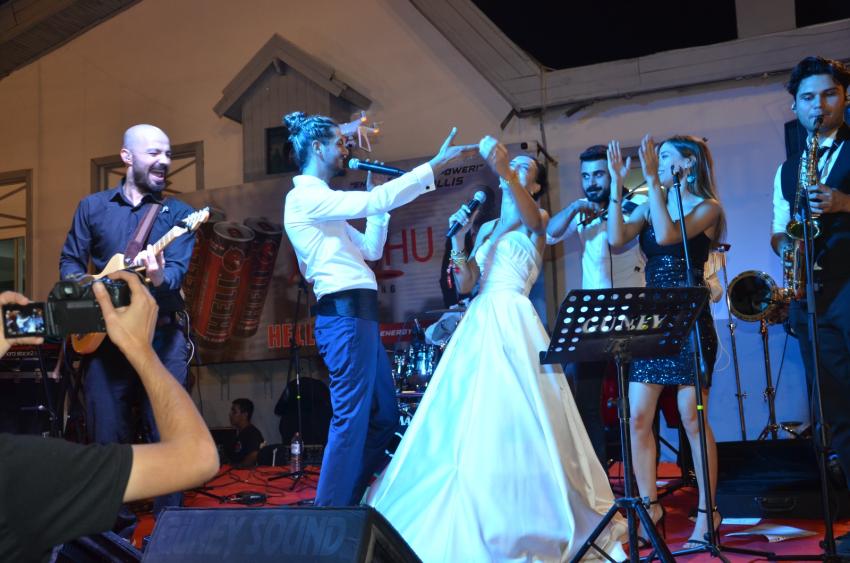 Büyükoğlu Ece’sine kavuştu