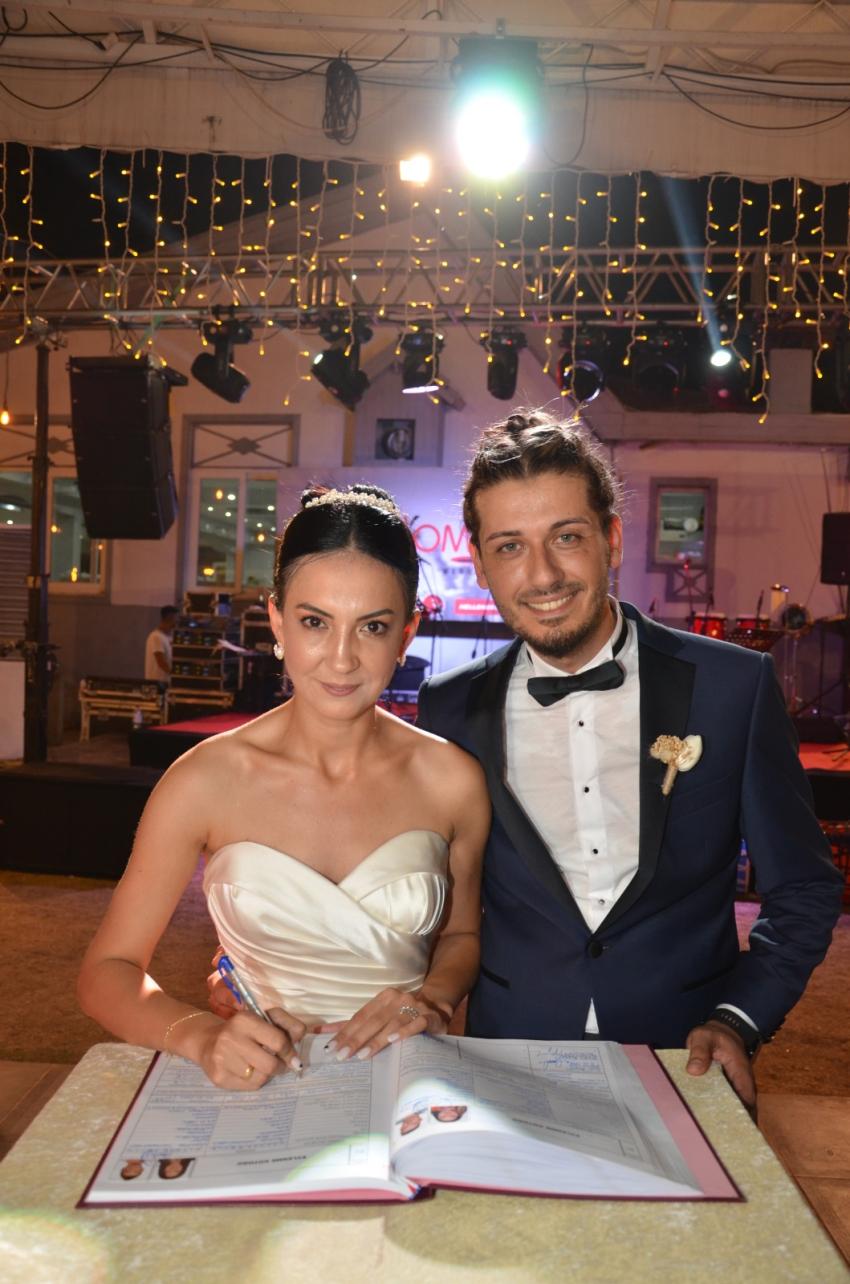 Büyükoğlu Ece’sine kavuştu