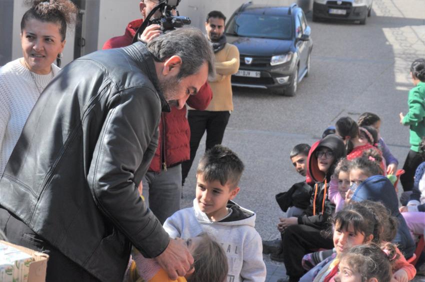 Depremzede çocuklar eğlendi