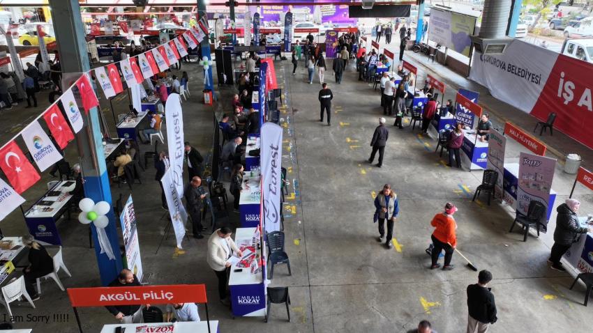 İŞ ARAYANLARLA İŞVERENLER ÇUKUROVA’DA BULUŞUYOR