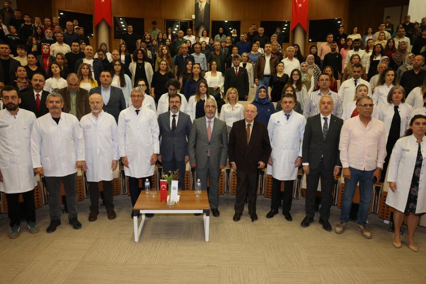 Diş hekimi adayları önlük giydi