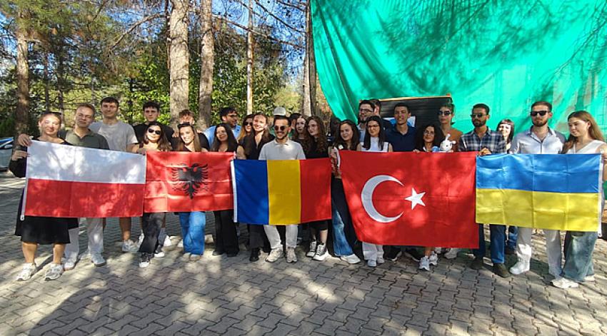 Çukurova Üniversitesinde Erasmus Günleri Düzenlendi