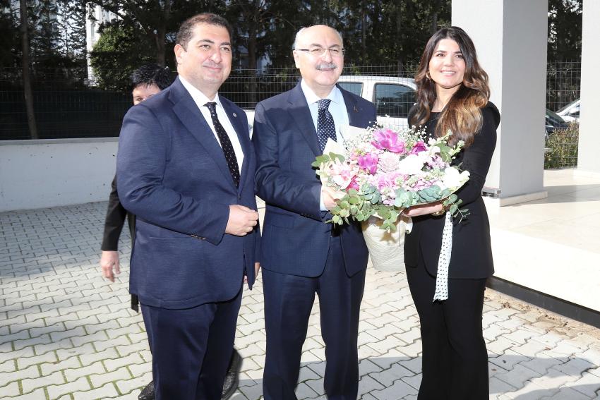 1.5 saatlik Adana sohbeti