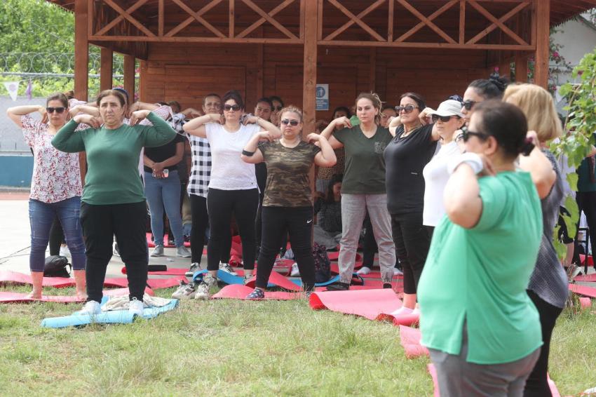 Seyhanlı kadınlar hem eğlendi hem rahatladı