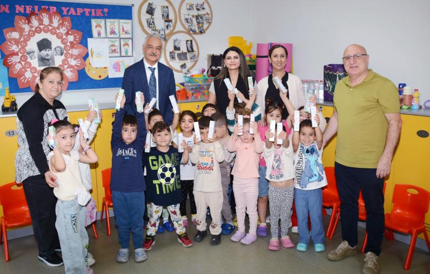 3-5 Yaşındaki Çocuklara Diş Fırçalama Teknikleri Anlatıldı