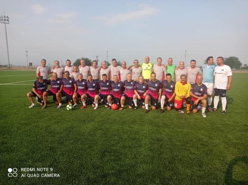 Dostlar Masterlar Derneği’nden futbol resitali