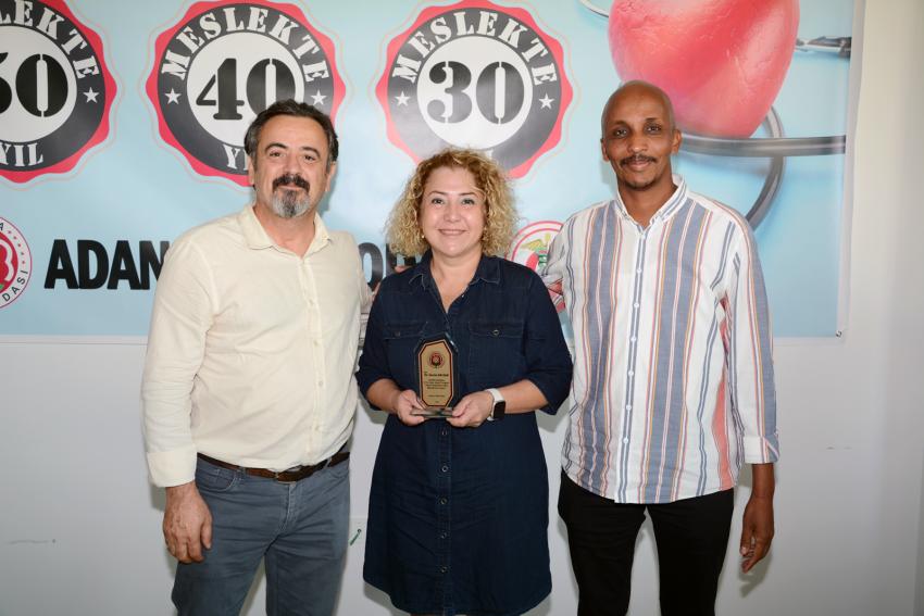Yılların hekimlerine plaket