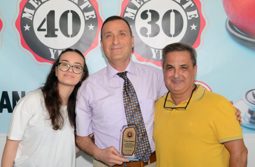 Yılların hekimlerine plaket
