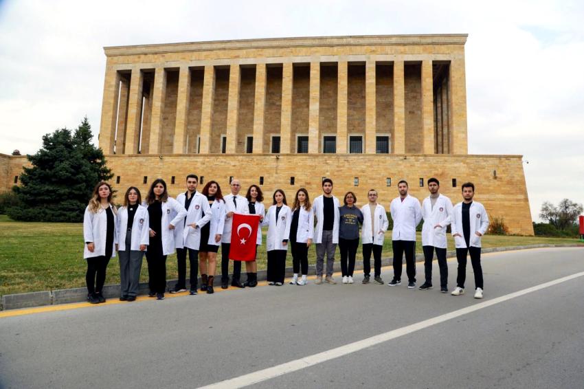 Hekimler Atatürk'ün huzurunda