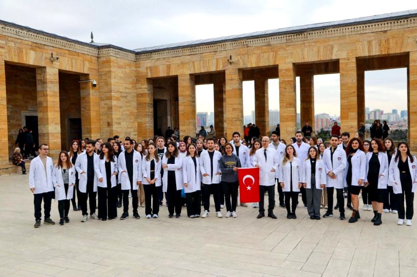 Hekimler Atatürk'ün huzurunda