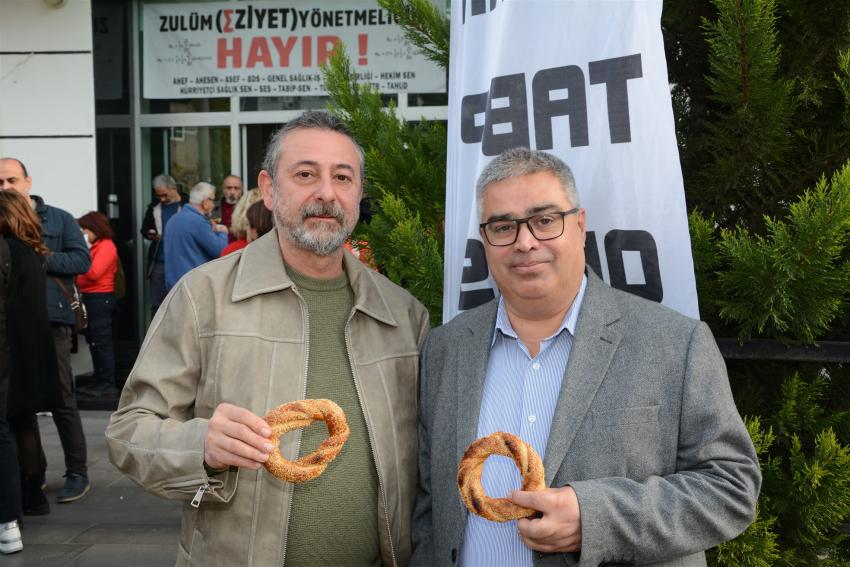 Hekimlerden simitli eylem