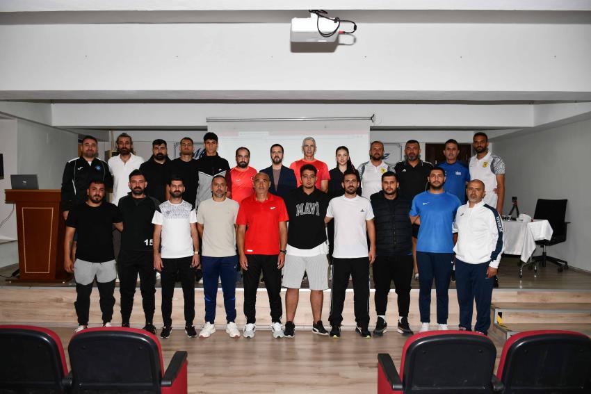 TFF Kalecilik Günleri seminerlerinin ilki Adana'da yapıldı