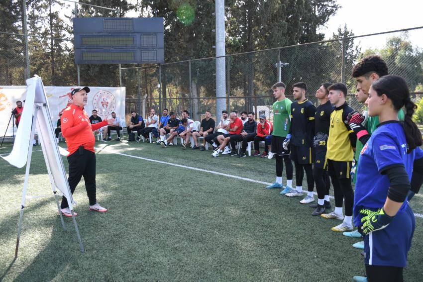 TFF Kalecilik Günleri seminerlerinin ilki Adana'da yapıldı