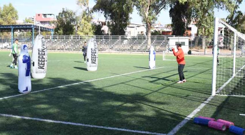TFF Kalecilik Günleri seminerlerinin ilki Adana'da yapıldı