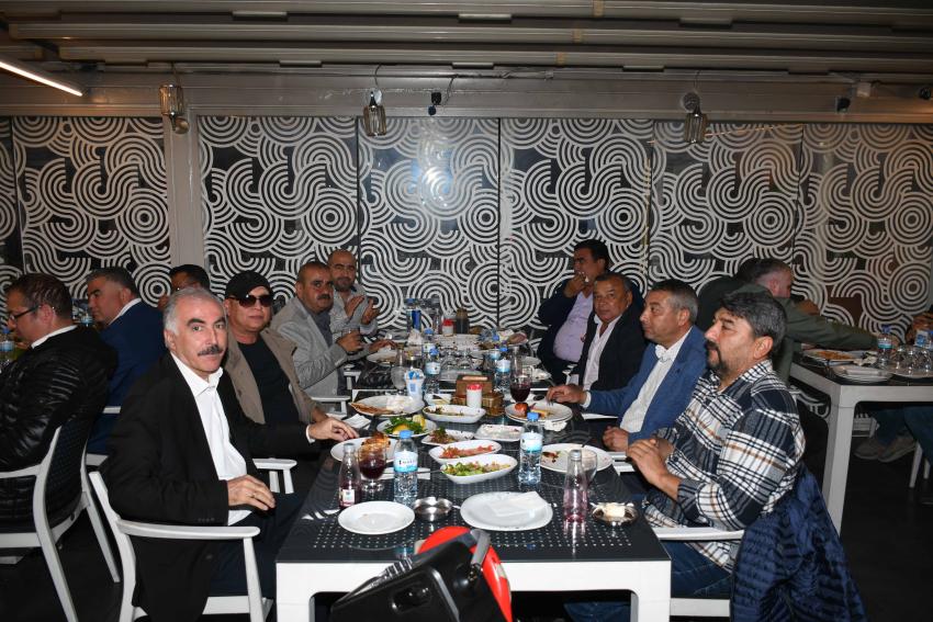 'Atatürk ve Süleyman Demirel'in evlatlarıyız'