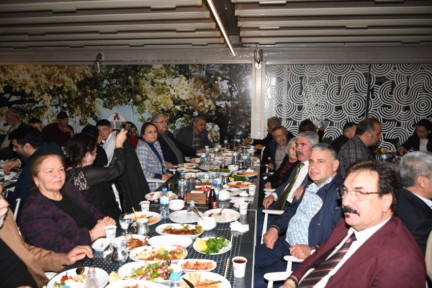 'Atatürk ve Süleyman Demirel'in evlatlarıyız'