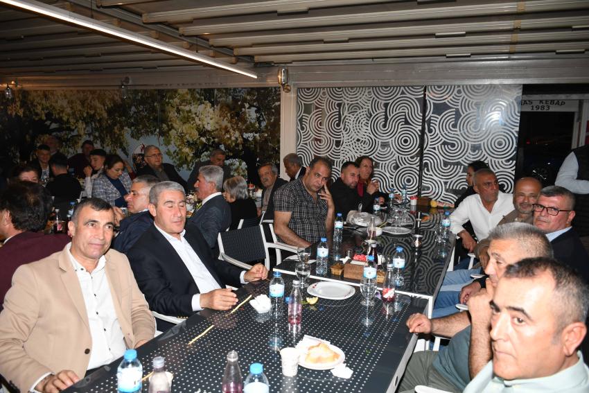 'Atatürk ve Süleyman Demirel'in evlatlarıyız'