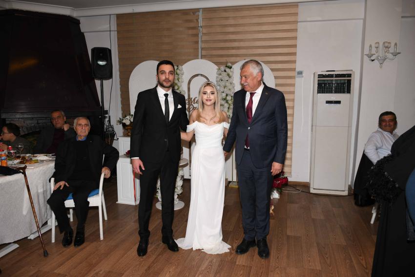 Taylan Özgür Ayna evliliğe ilk adımı attı