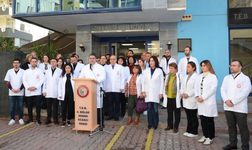 Eczaneler kapanma tehlikesi yaşıyor