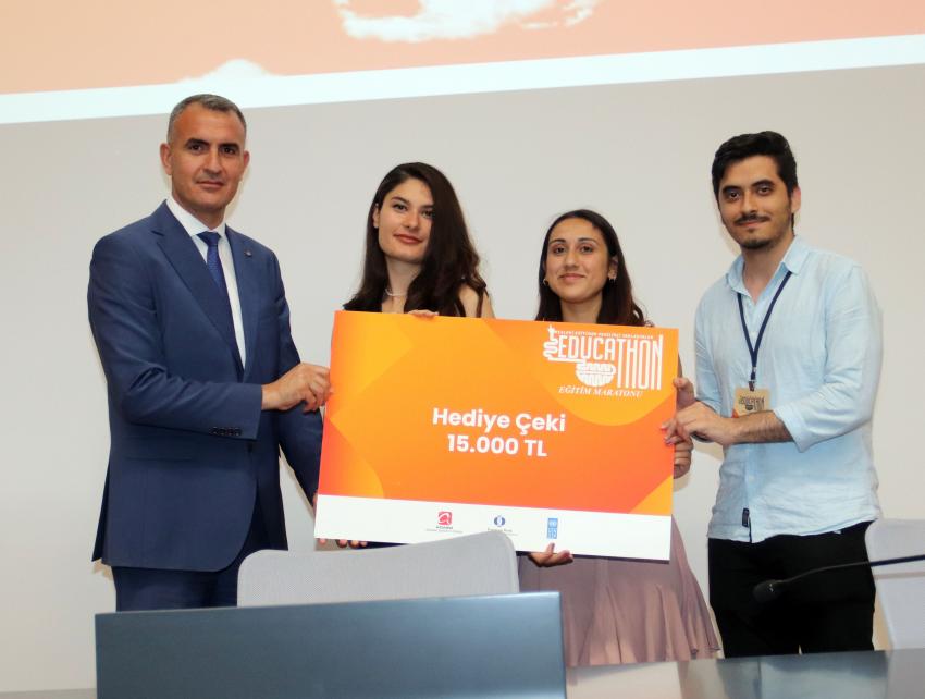 Arte Make Takımı birinci oldu