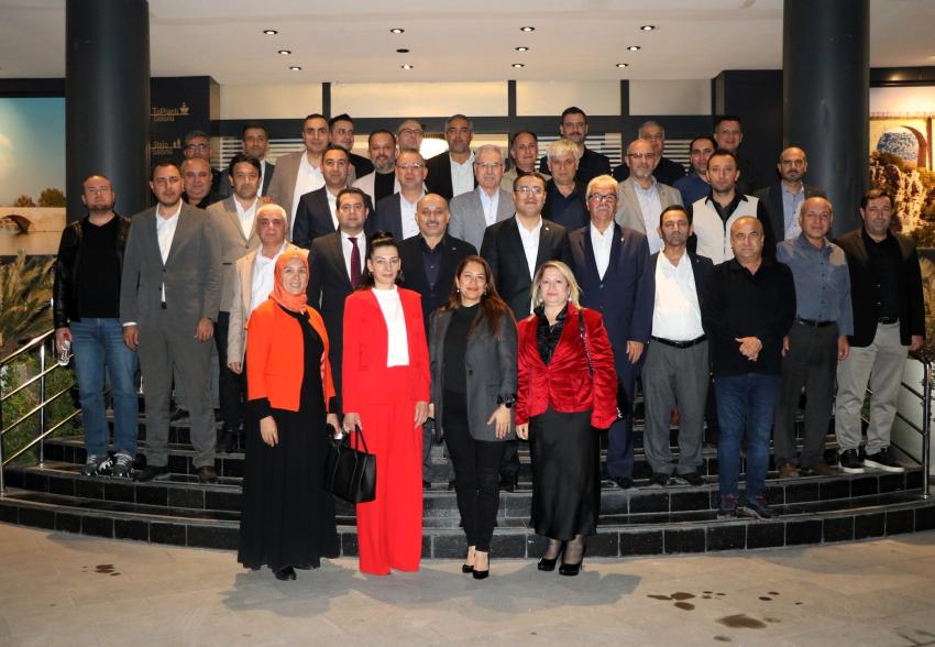 'Sorunların farkındayız, çözüm için sahadayız'