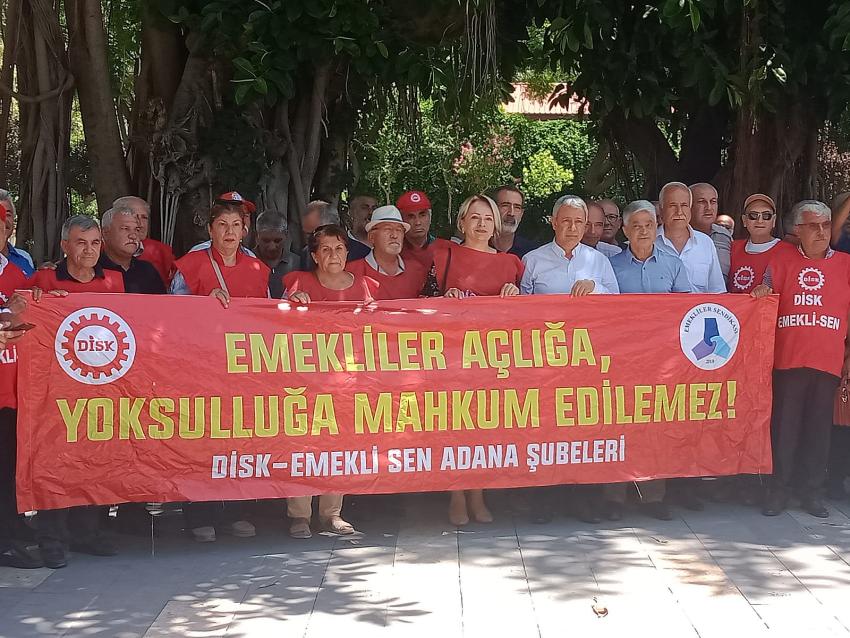 Emeklilerden “sadaka zammı”na protesto