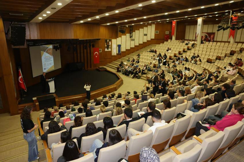 “Adana Bir Kültür ve Bilgi Şehri”