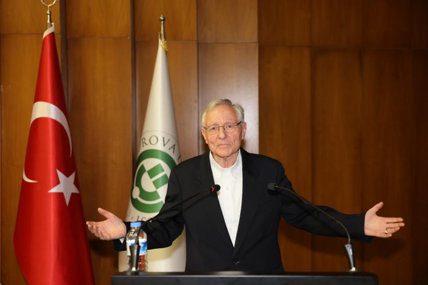 “Adana Bir Kültür ve Bilgi Şehri”