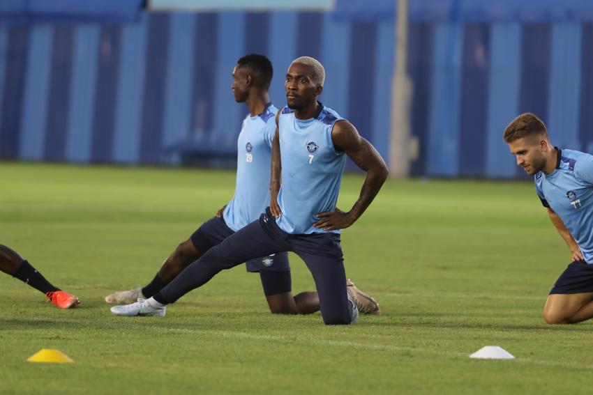 Adana Demirspor, Fenerbahçe'ye hazırlanıyor