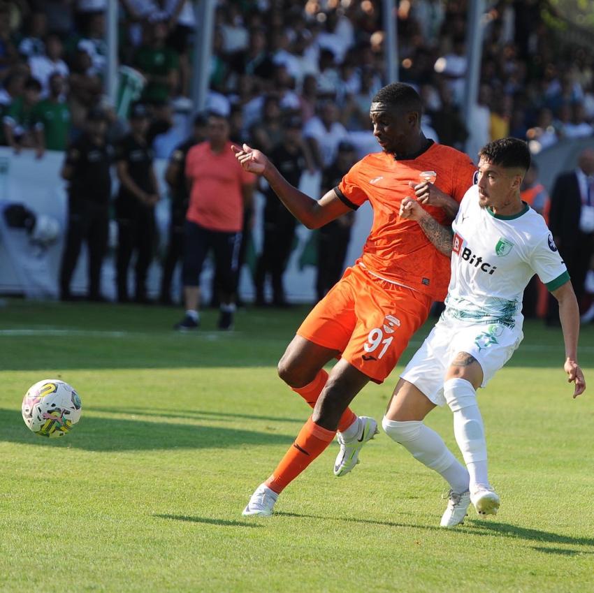 Adanaspor 90+5'te 1 puanı aldı