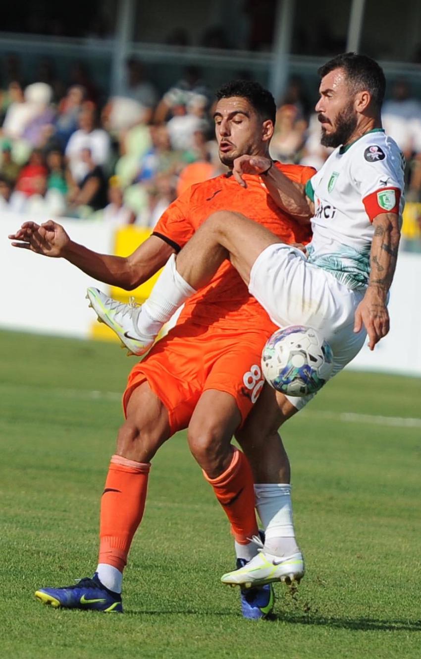 Adanaspor 90+5'te 1 puanı aldı