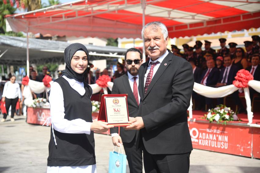 Büyük Zaferimizi Coşkuyla Kutladık