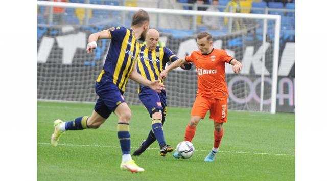 Kaplan lidere boyun eğdi:0-2