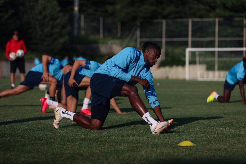 Adana Demirspor'un Bolu kampı başladı