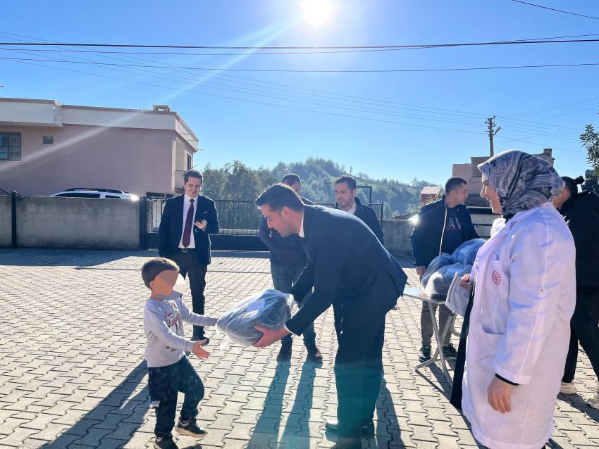 “Her koşulda gençlerin ve çocukların yanındayız”