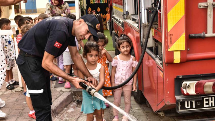 İtfaiye Haftası etkinliklerle sürüyor