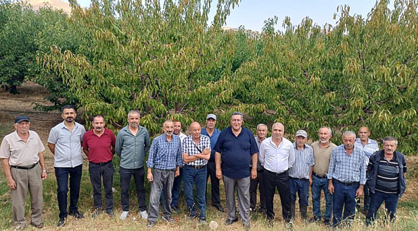 “Üretici dertli, tüketici dertli, aracının işi iyi, iktidar seyirci”