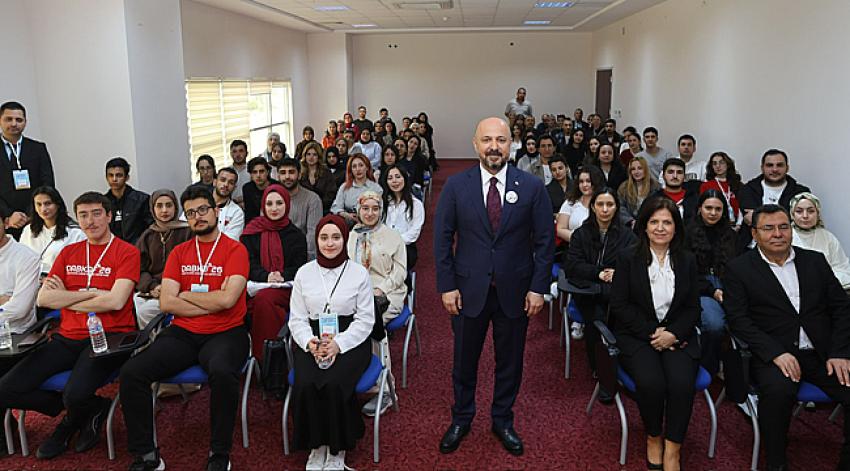 Nacar’dan gençlere kariyer rehberliği