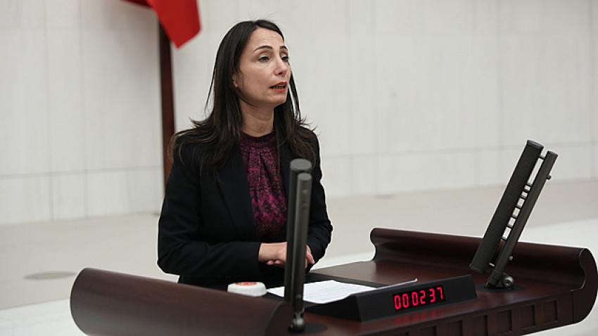 Deprem tazminatlarını sordu