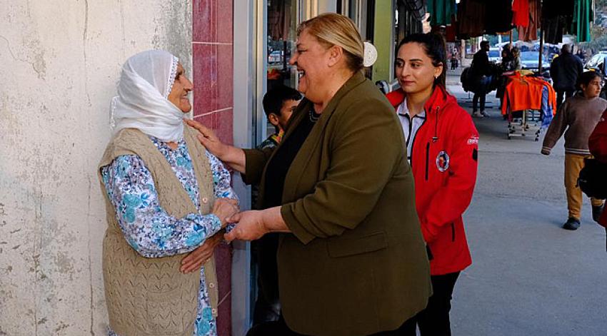 Hülya Erdem, Ceyhan’ı adım adım geziyor